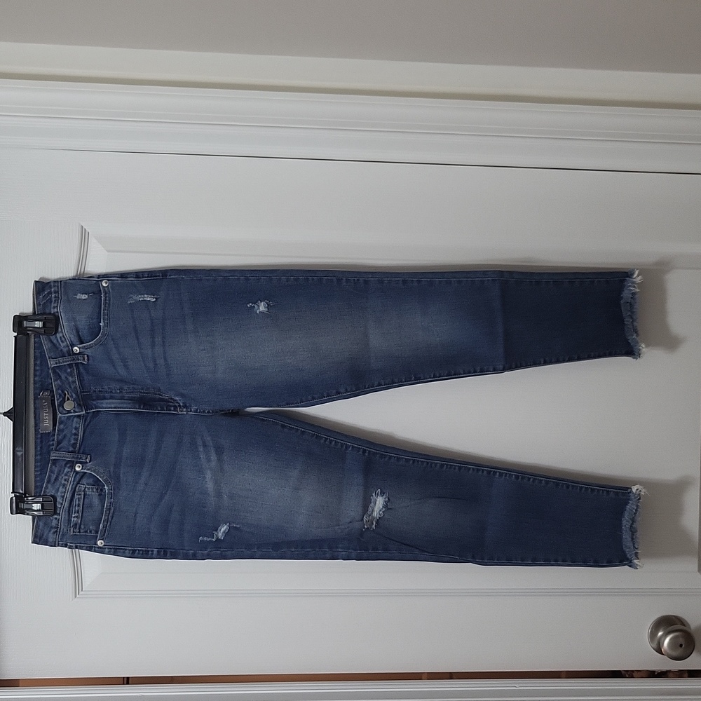 Just USA lightly distressed jeans